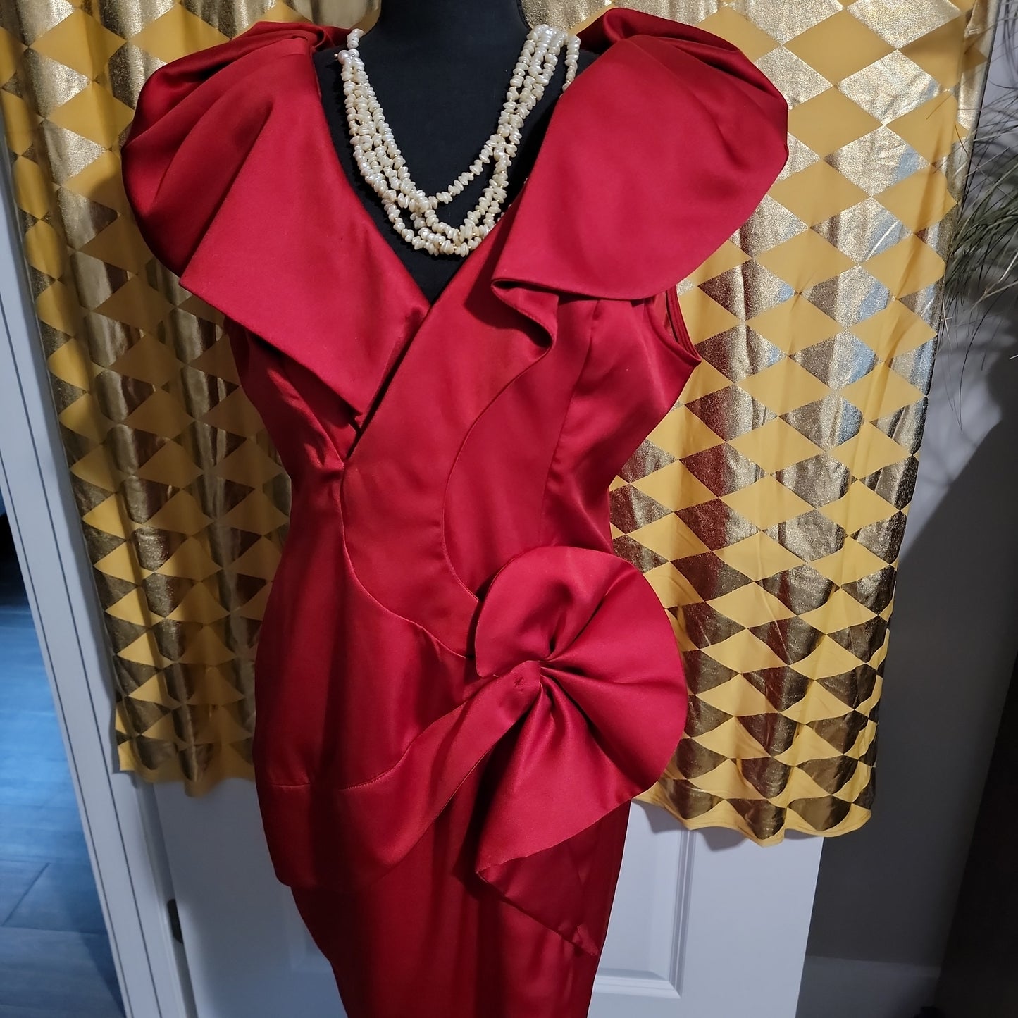 6.11.23 Red dress by