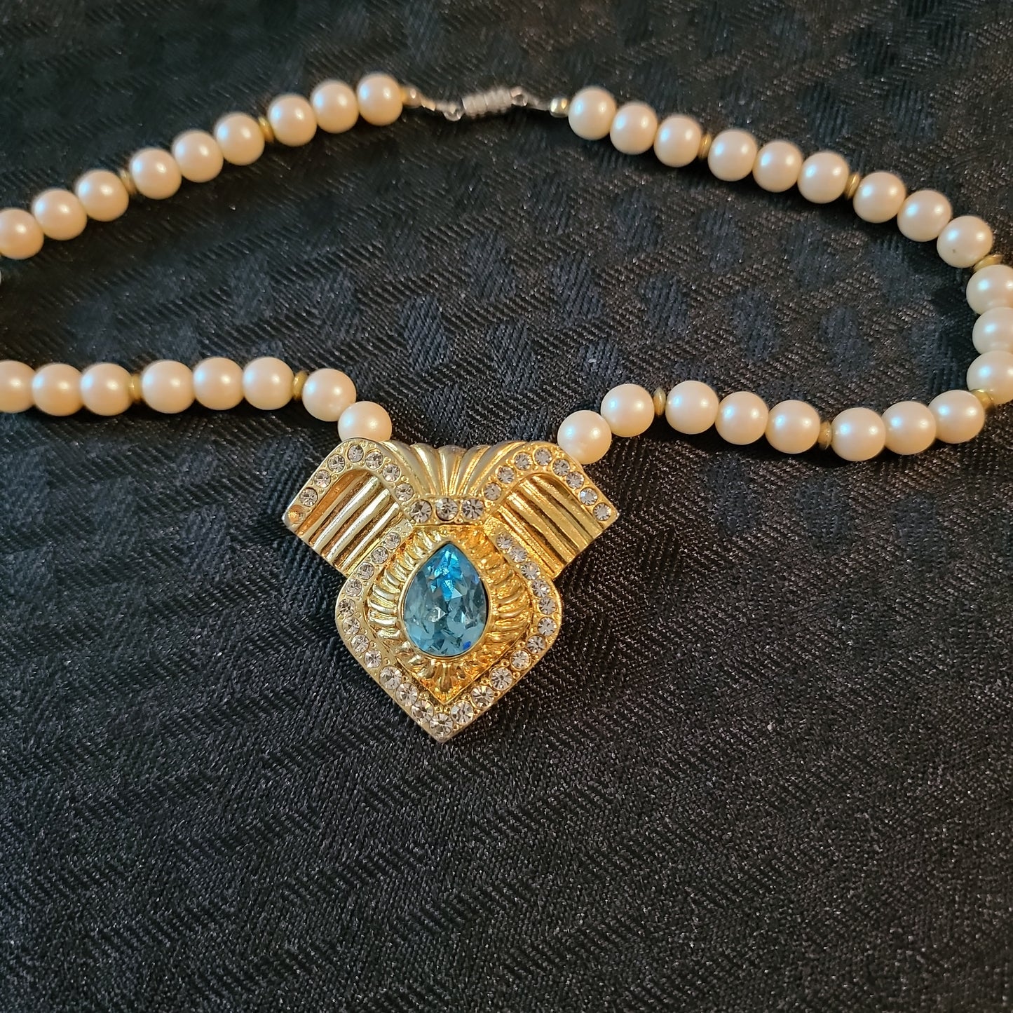 4.24.23-Pearl Necklace